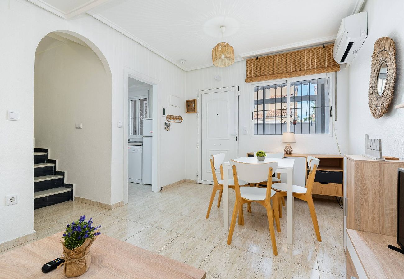 Apartment in Torrevieja - Aguas Nuevas Sunrise - Bungalow