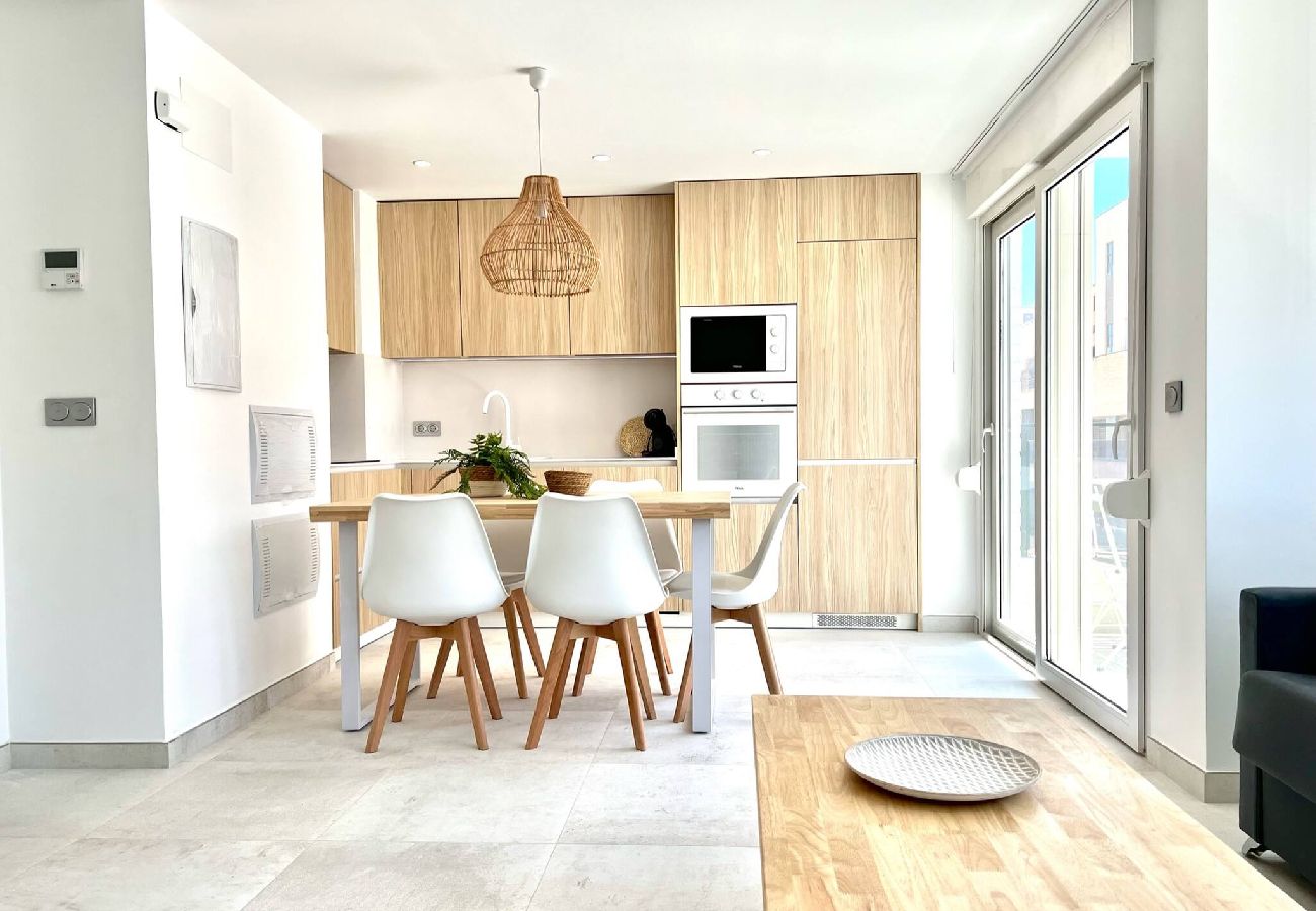 Apartment in Torrevieja - Rodas 4º- Sunrise Center Suites