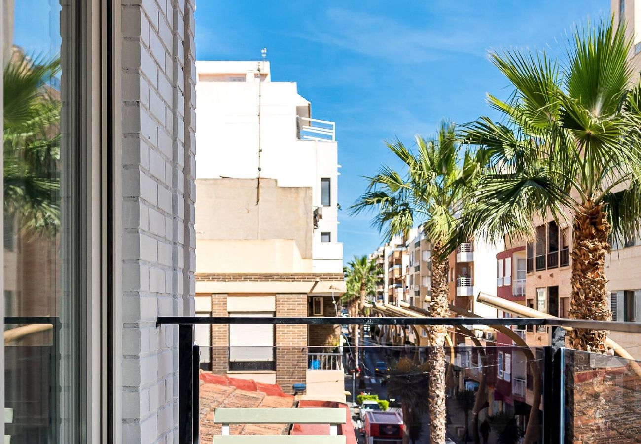 Apartment in Torrevieja - Rodas 4º- Sunrise Center Suites