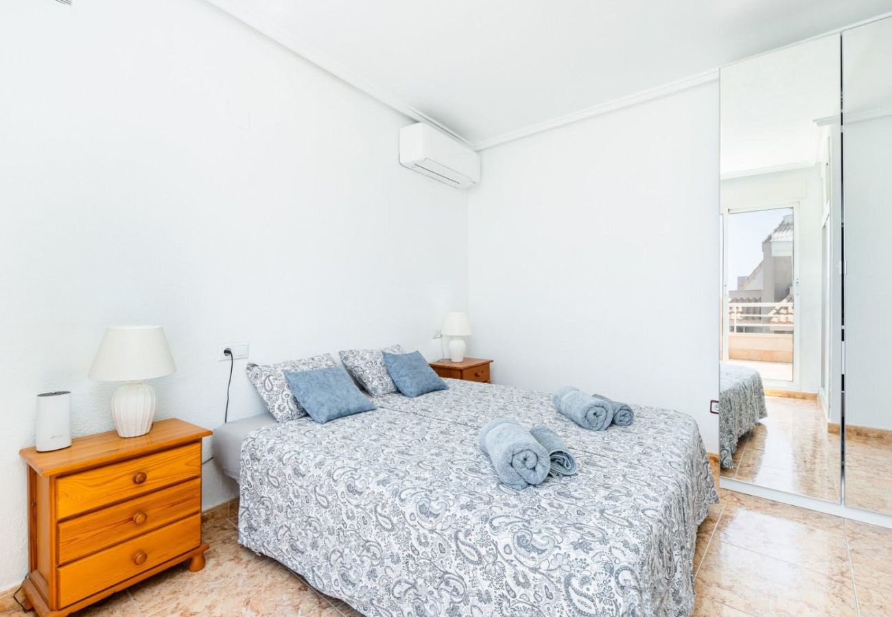 Apartment in Torrevieja - La Loma Ático Sunrise