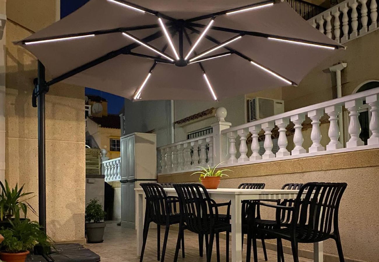 House in Torrevieja - 🅃 La Salina House