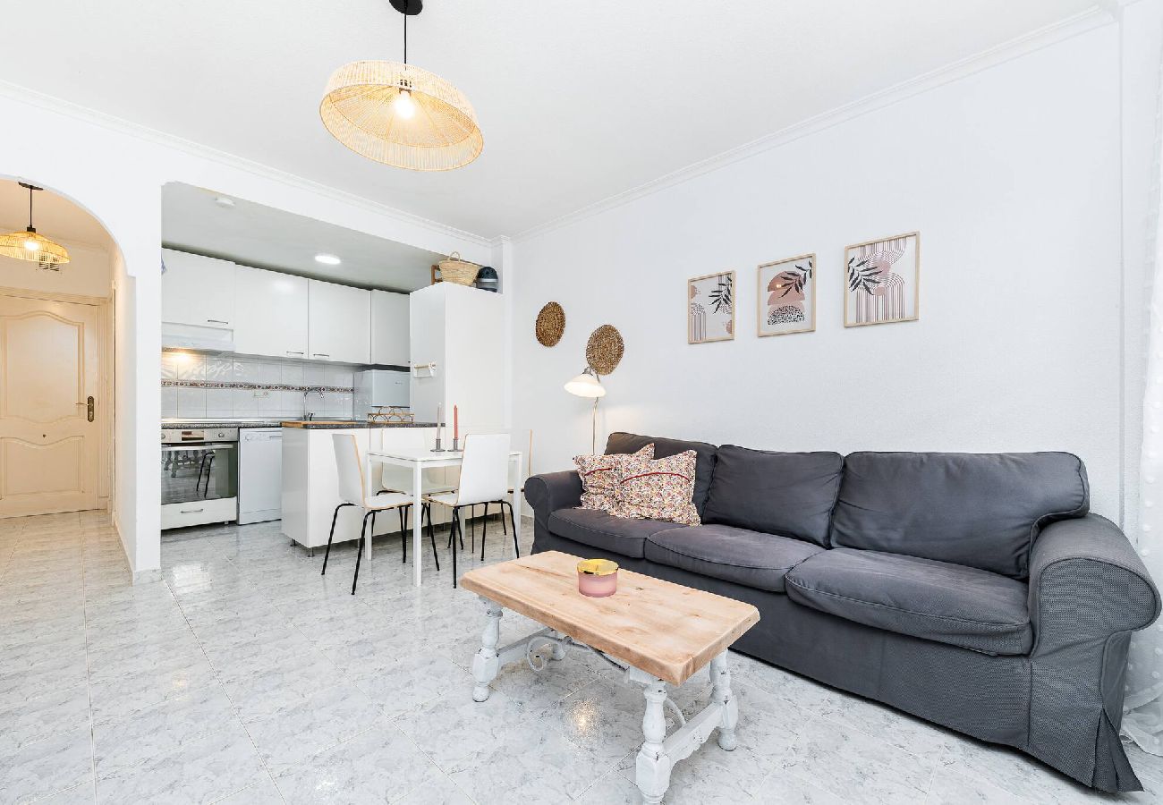 Apartment in Torrevieja - 🅃 Casa Maese