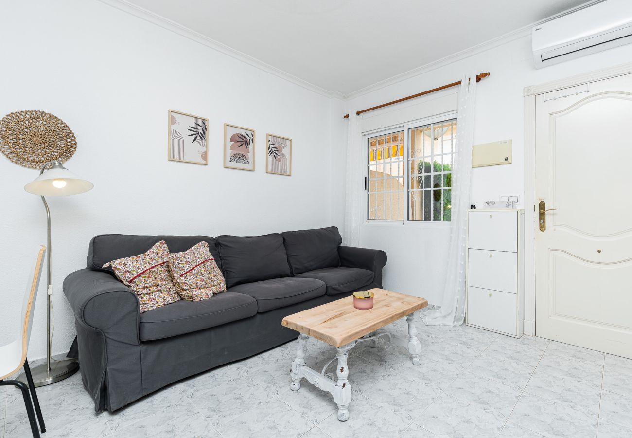 Apartment in Torrevieja - Casa Maese