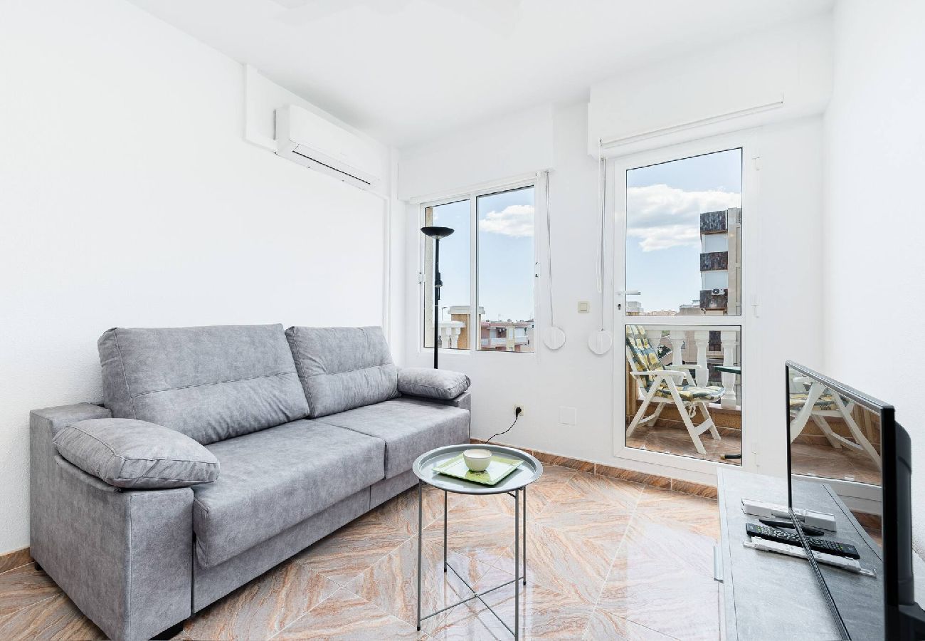 Apartment in Torrevieja - 🅃 Casa del Chicho