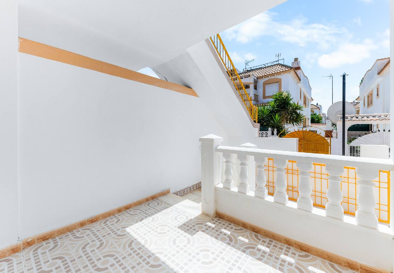 House in Torrevieja - 🅃 Villa Patrick - Apartamento