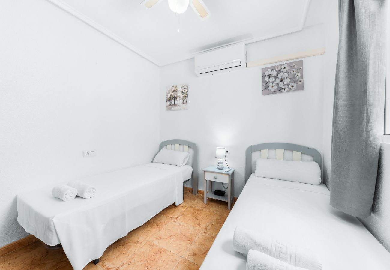 House in Torrevieja - 🅃 Villa Patrick - Apartamento