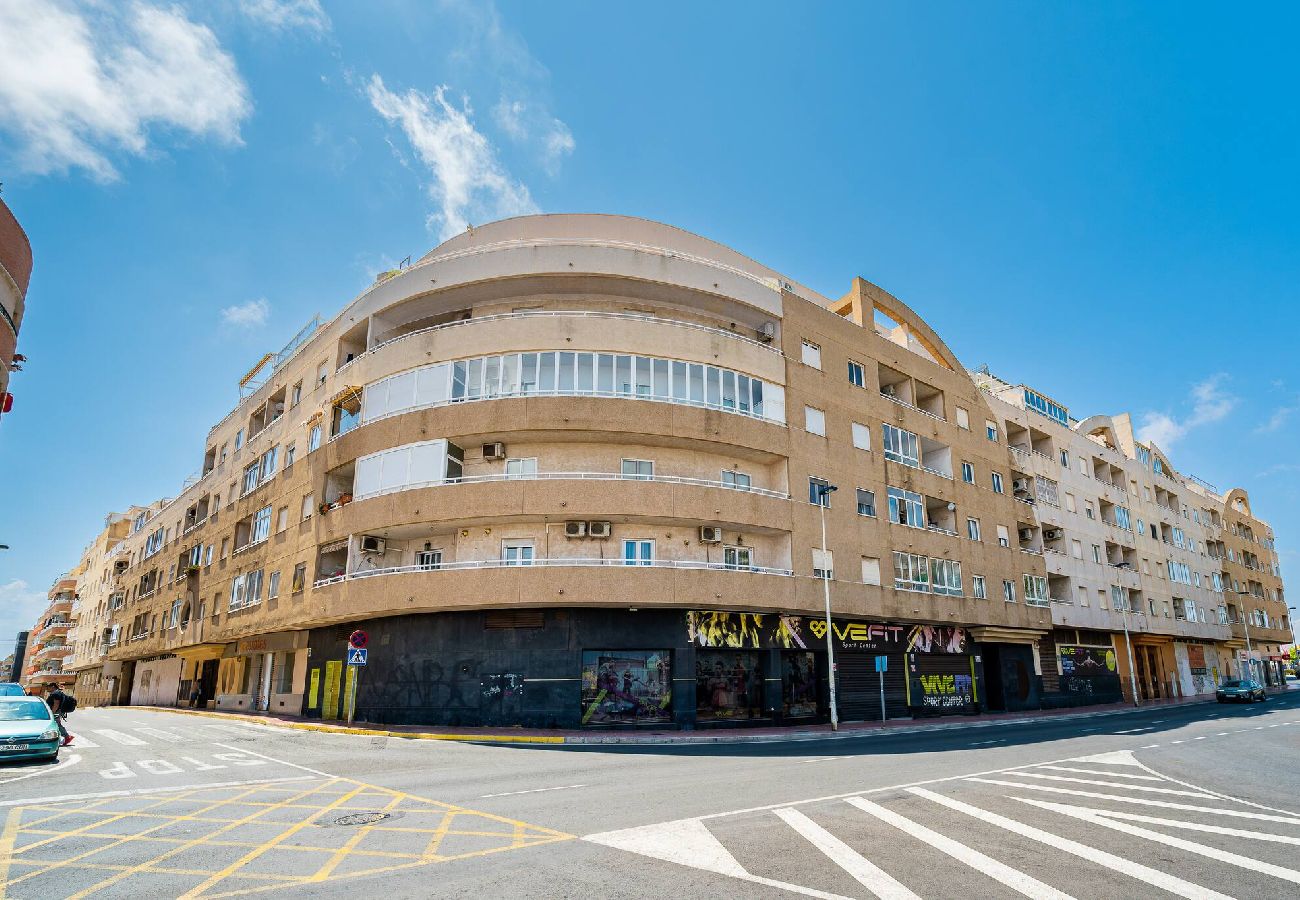 Apartment in Torrevieja - Rambla 115