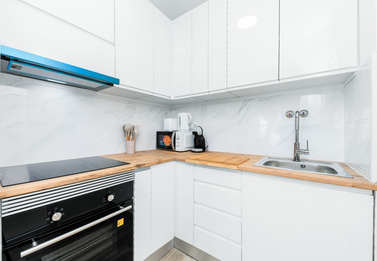 Apartment in Torrevieja - 🅃 Sunny Molino Retreat with Pool & Terrace