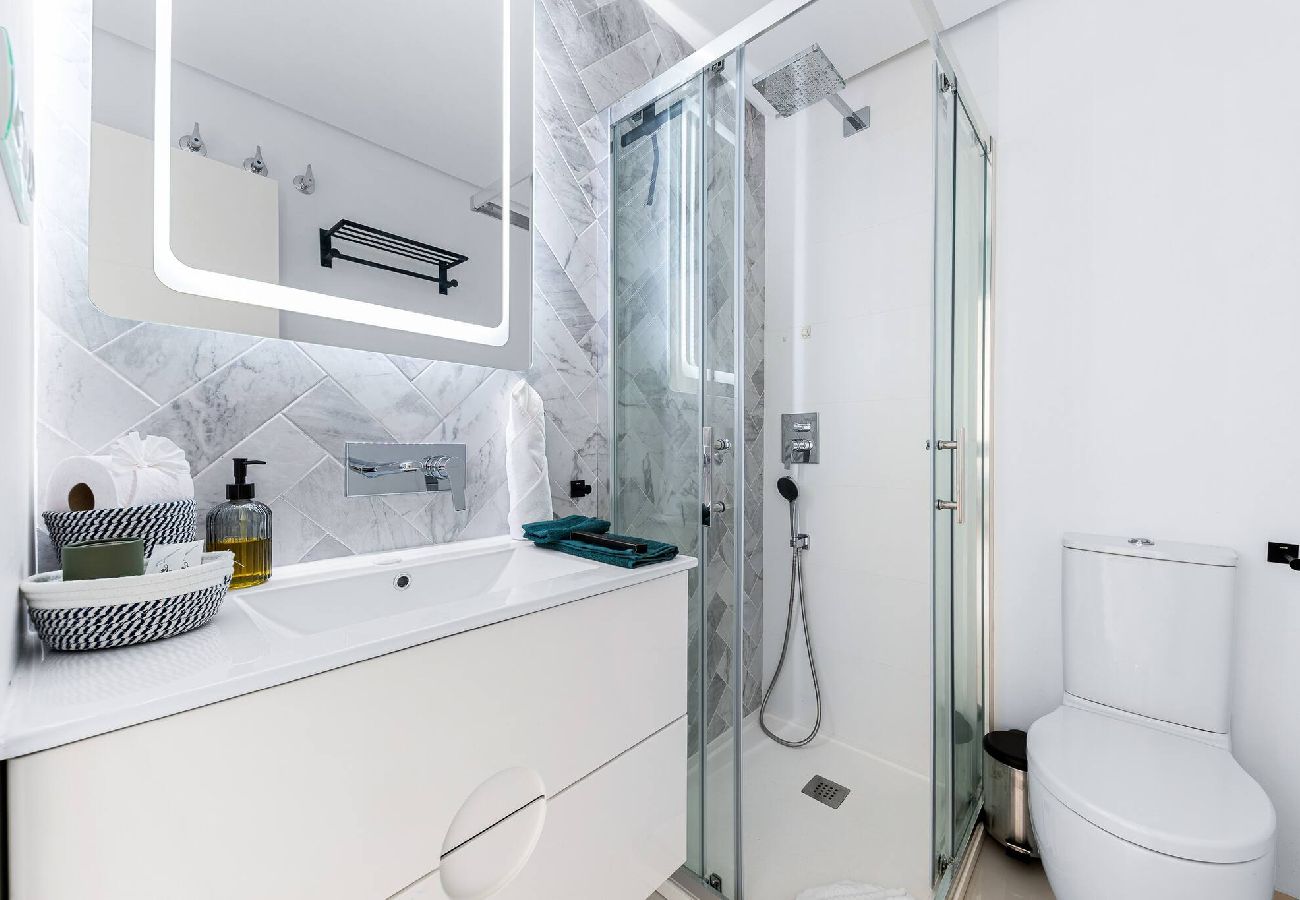 Apartment in Alicante / Alacant - 🅃 Levante Sunrise