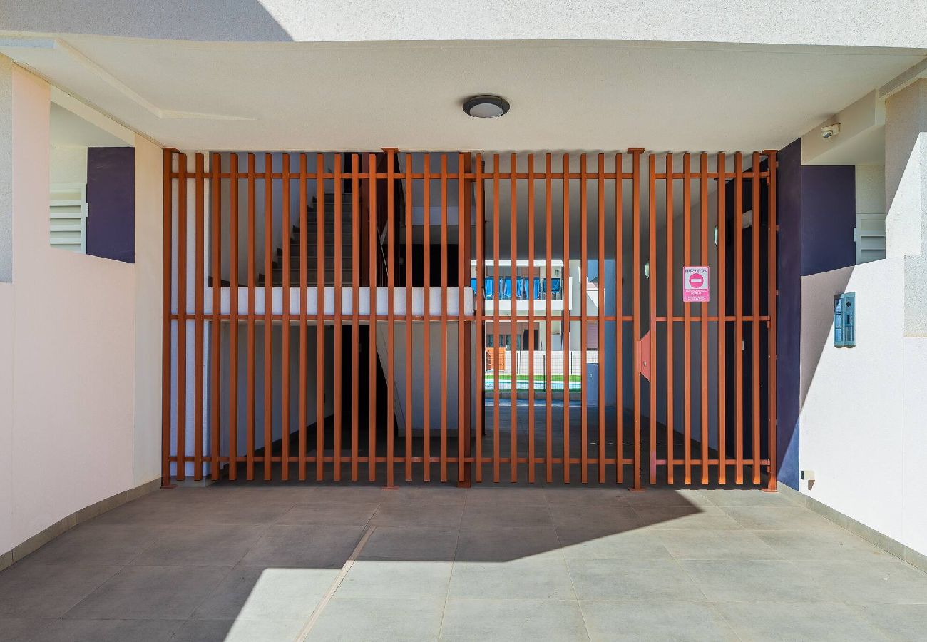 Apartment in Alicante / Alacant - 🅃 Levante Sunrise