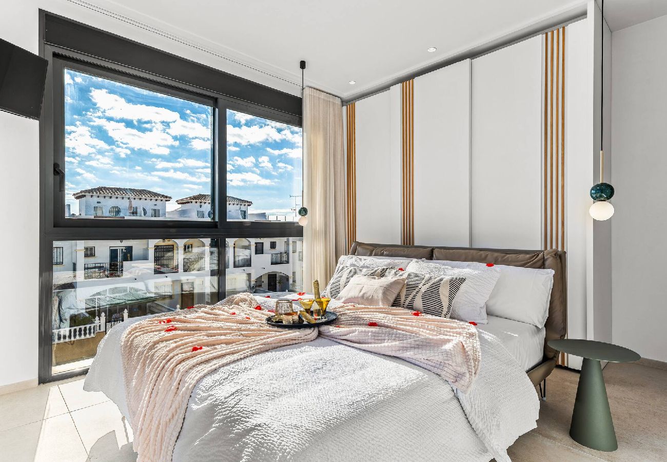 House in Orihuela Costa - 🅃 Villa Vera