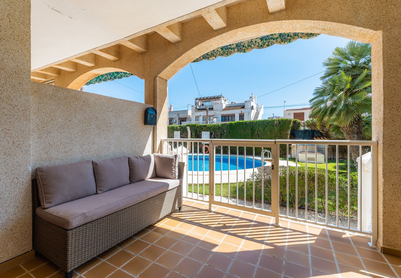Apartment in Torrevieja - Gandhi Sunrise