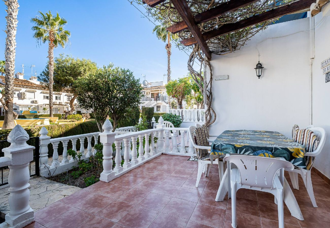 Appartement à Torrevieja - 🅃 Lago Jardín 98 - Bungalow