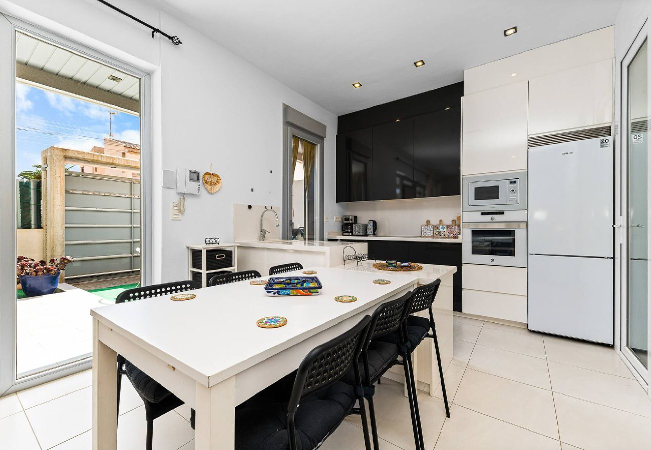 Appartement à Torrevieja - 🅃 Refugio Marino Sunrise