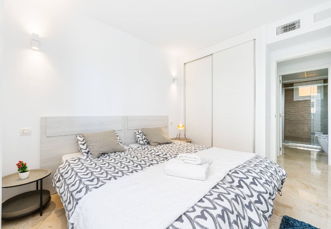 Appartement à Torrevieja - Tornado Apartamento