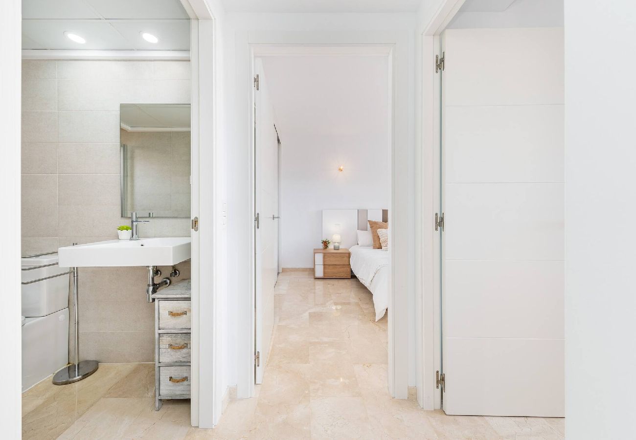 Appartement à Torrevieja - Tornado Apartamento