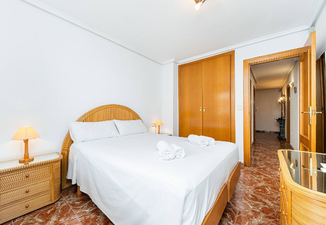 Appartement à Torrevieja - 🅃 Sunrise Arts 2