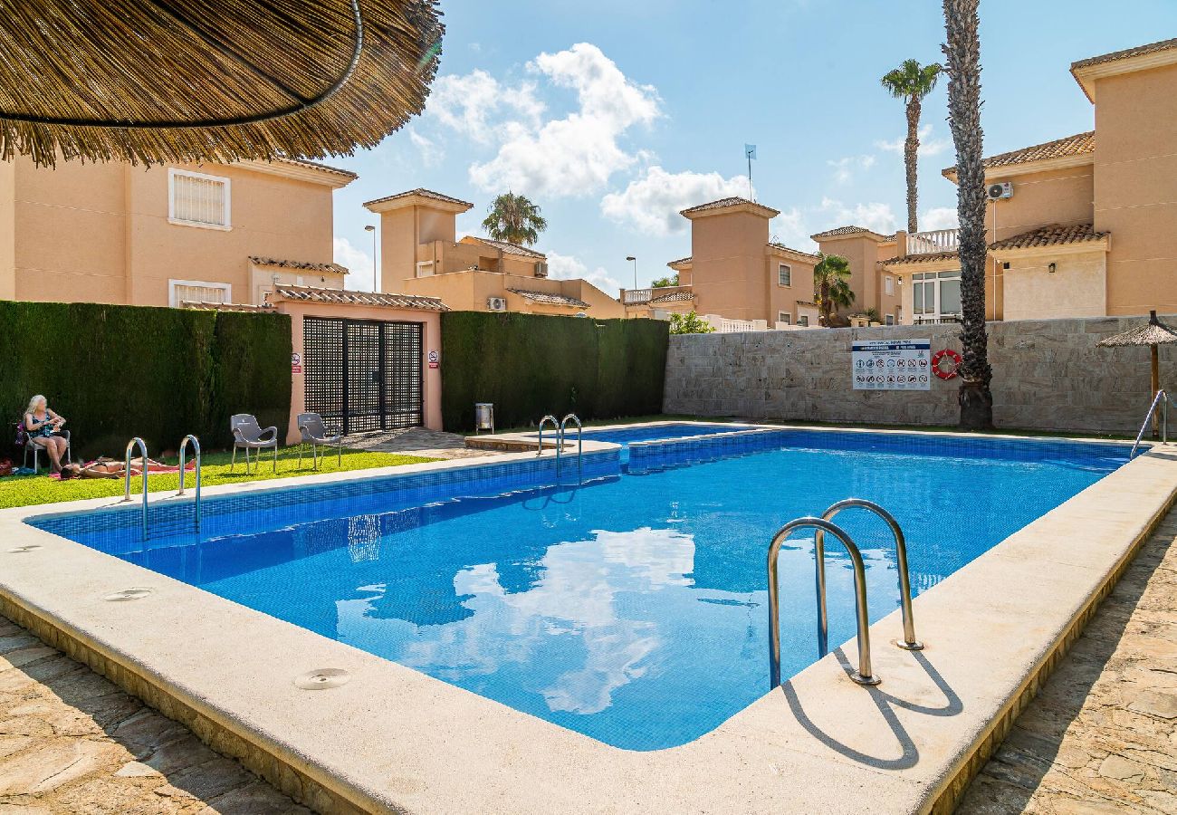 Appartement à Orihuela Costa - 🅃 Rosé Sunrise