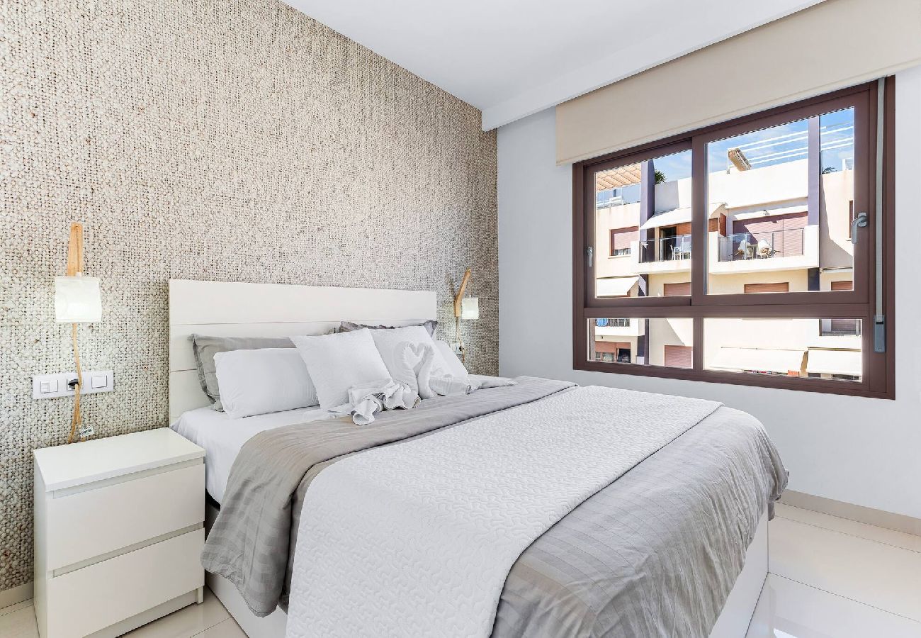 Appartement à Alicante / Alacant - 🅃 Levante Sunrise