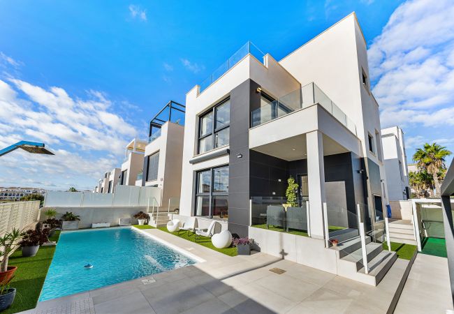 Maison à Orihuela Costa - 🅃 Villa Vera