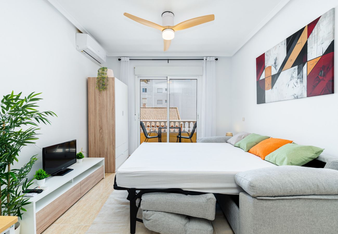 Studio à Torrevieja - Estudio Santa Trinidad