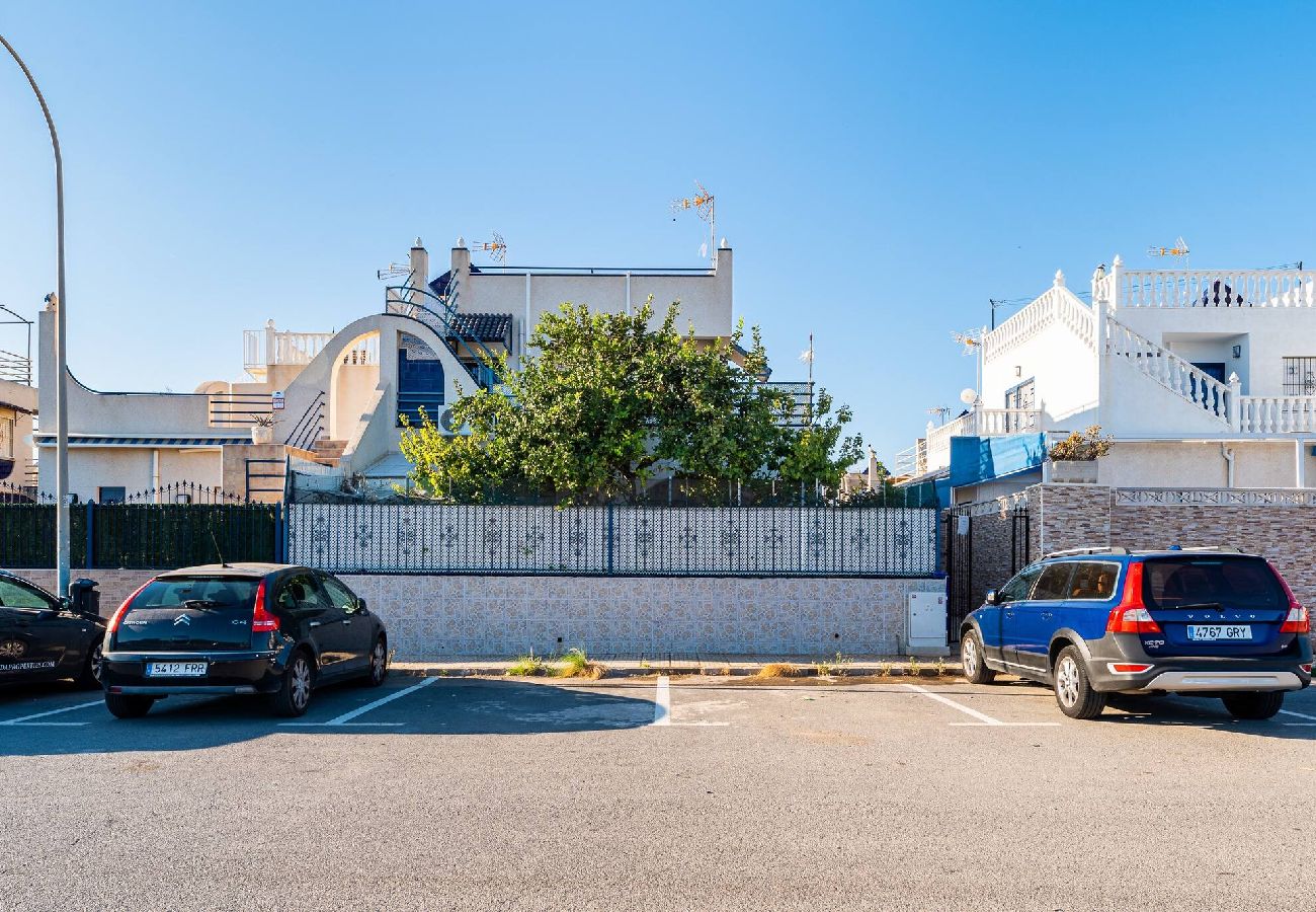 Huis in Torrevieja - The Lemon Tree House