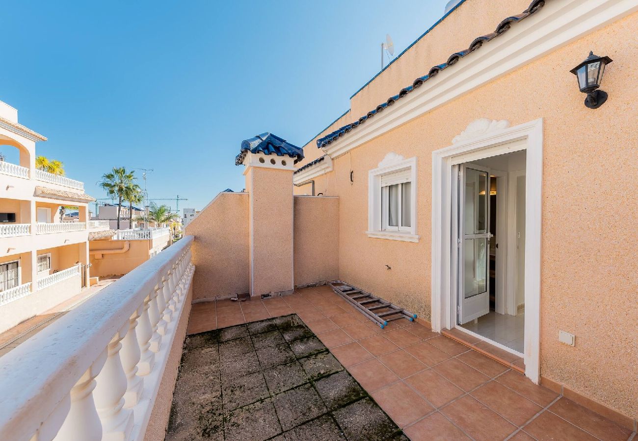 Huis in Orihuela - z.- La Zenia - Bungalow