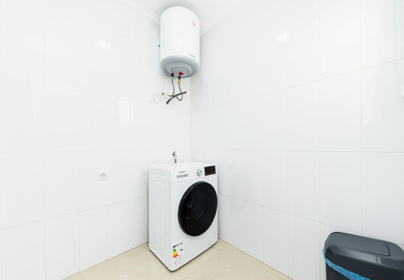 Appartement in Los Montesinos - Aparthotel Laguna Rosa 2B