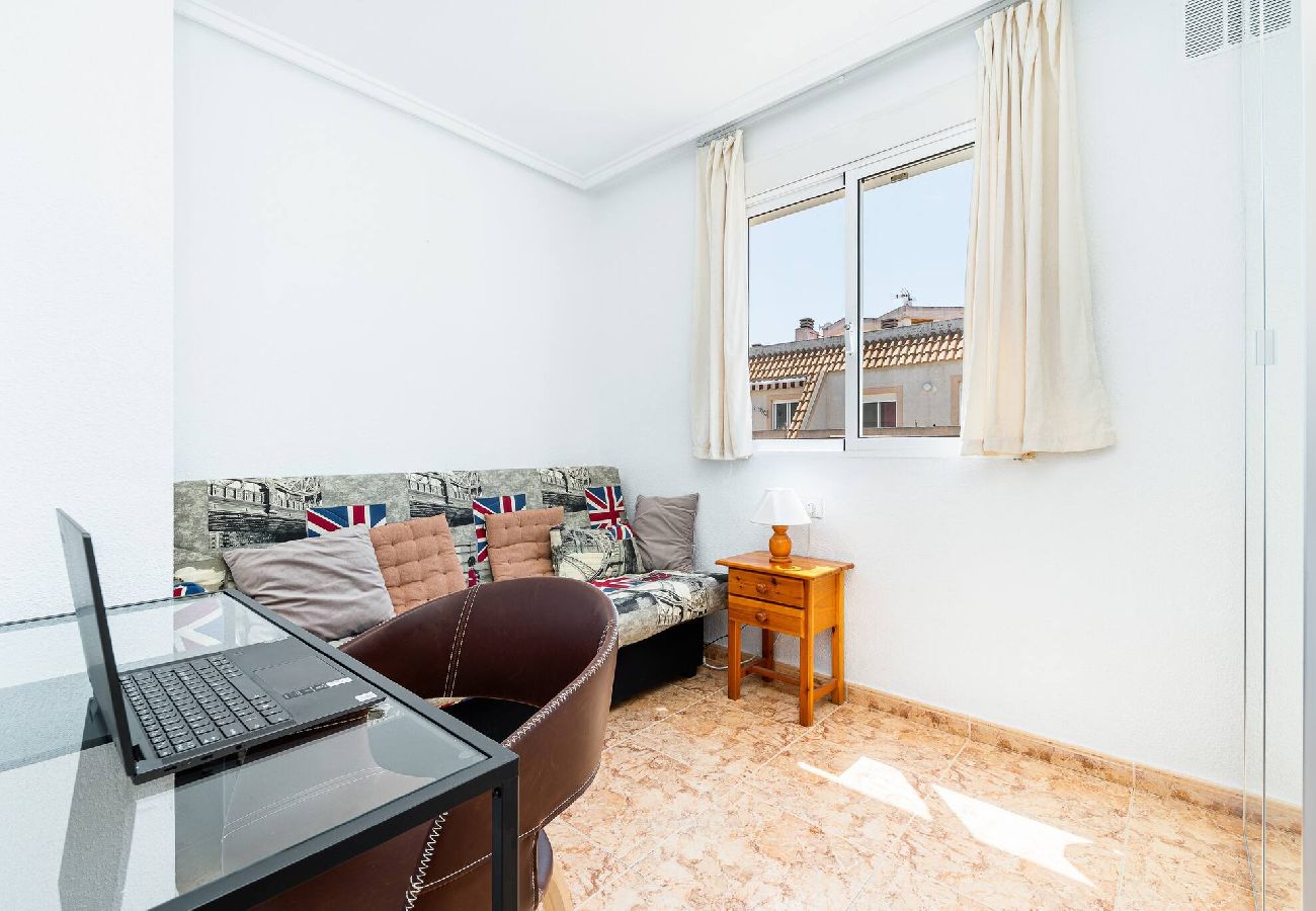 Appartement in Torrevieja - La Loma Ático Sunrise