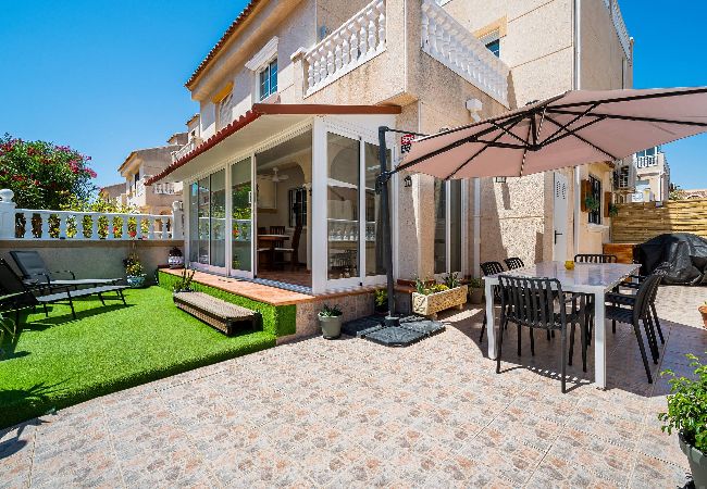 Huis in Torrevieja - 🅃 La Salina House