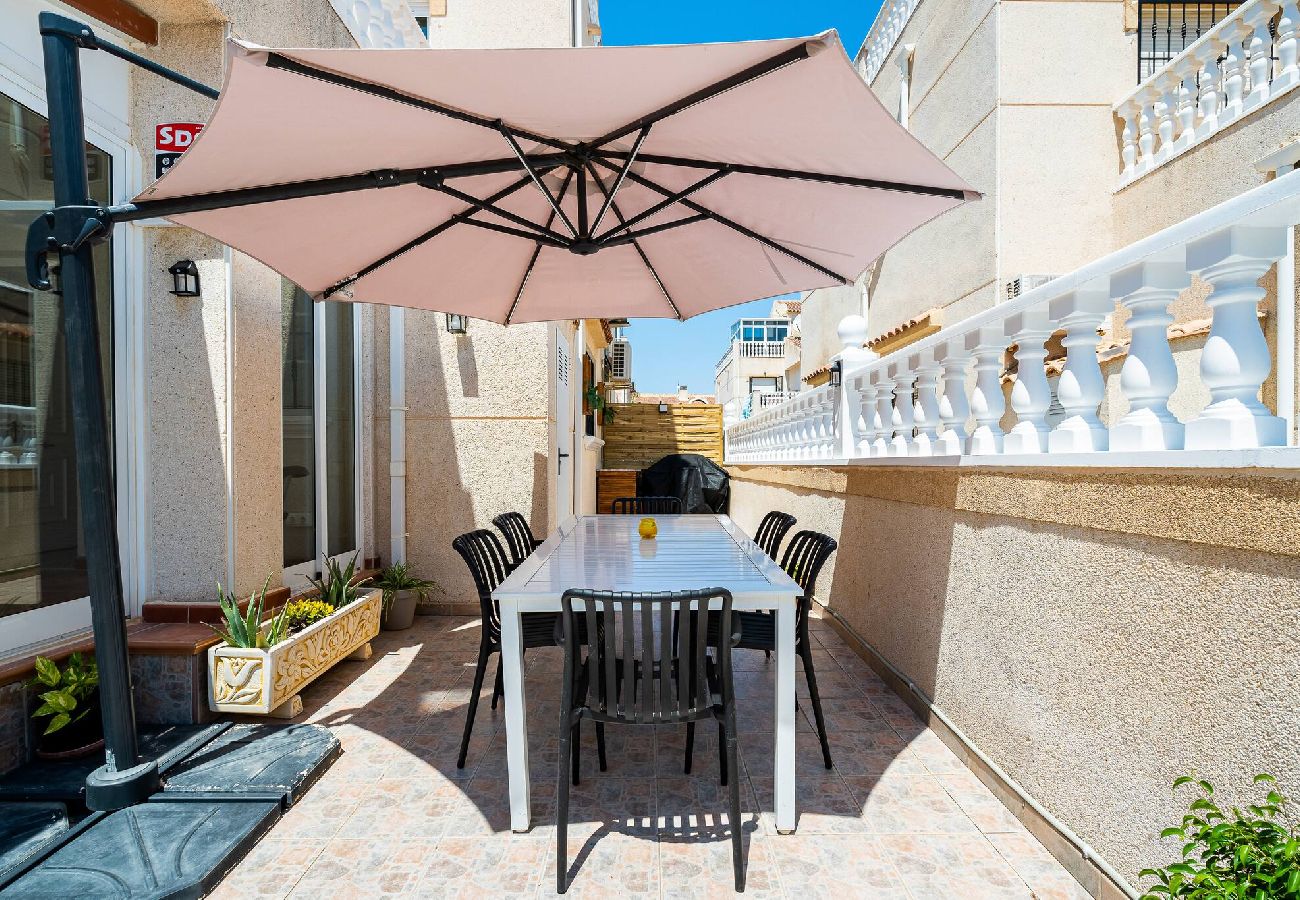 Huis in Torrevieja - 🅃 La Salina House