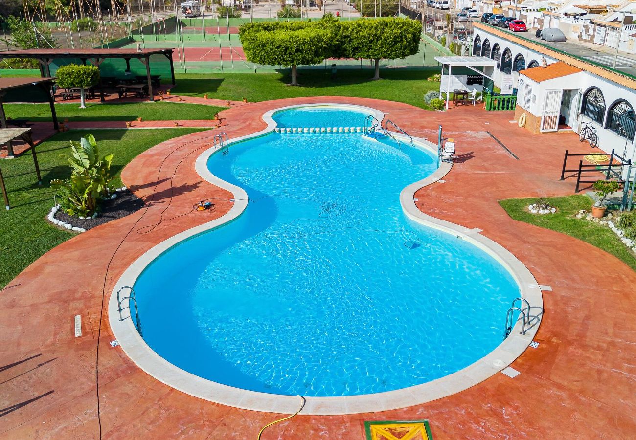 Huis in Torrevieja - 🅃 Villa Patrick - Apartamento