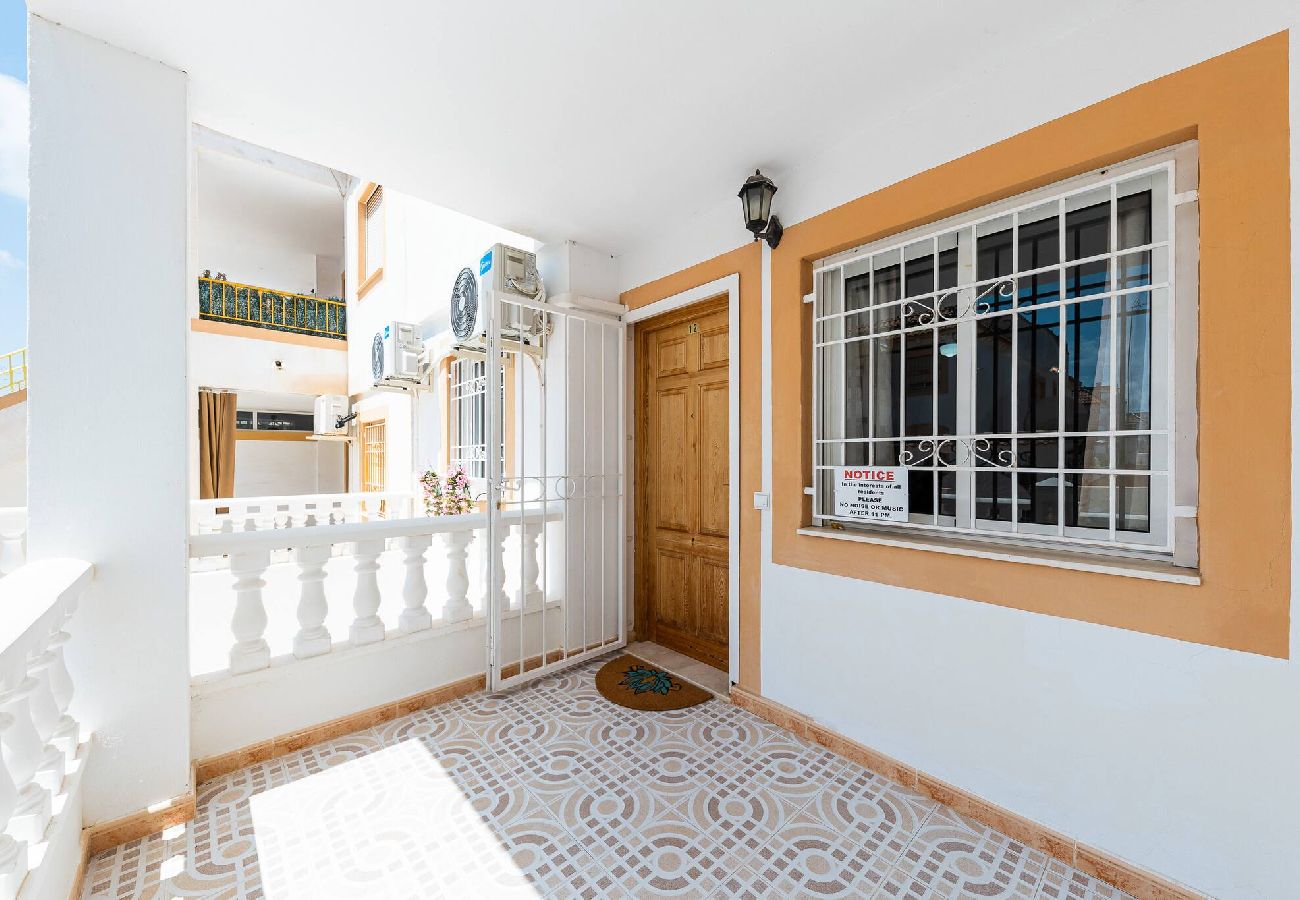 Huis in Torrevieja - 🅃 Villa Patrick - Apartamento
