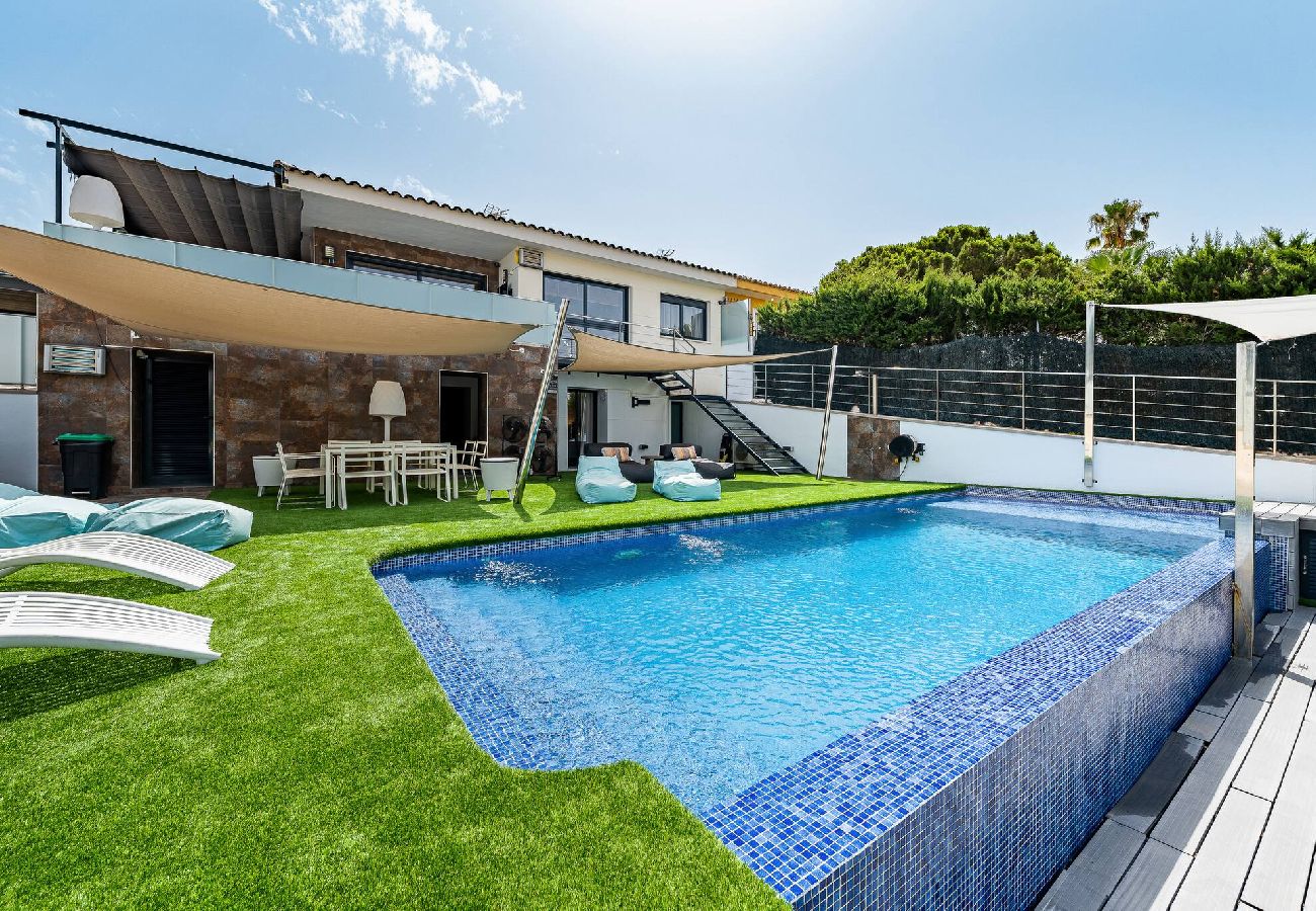 Huis in Torrevieja - Villa Favorita