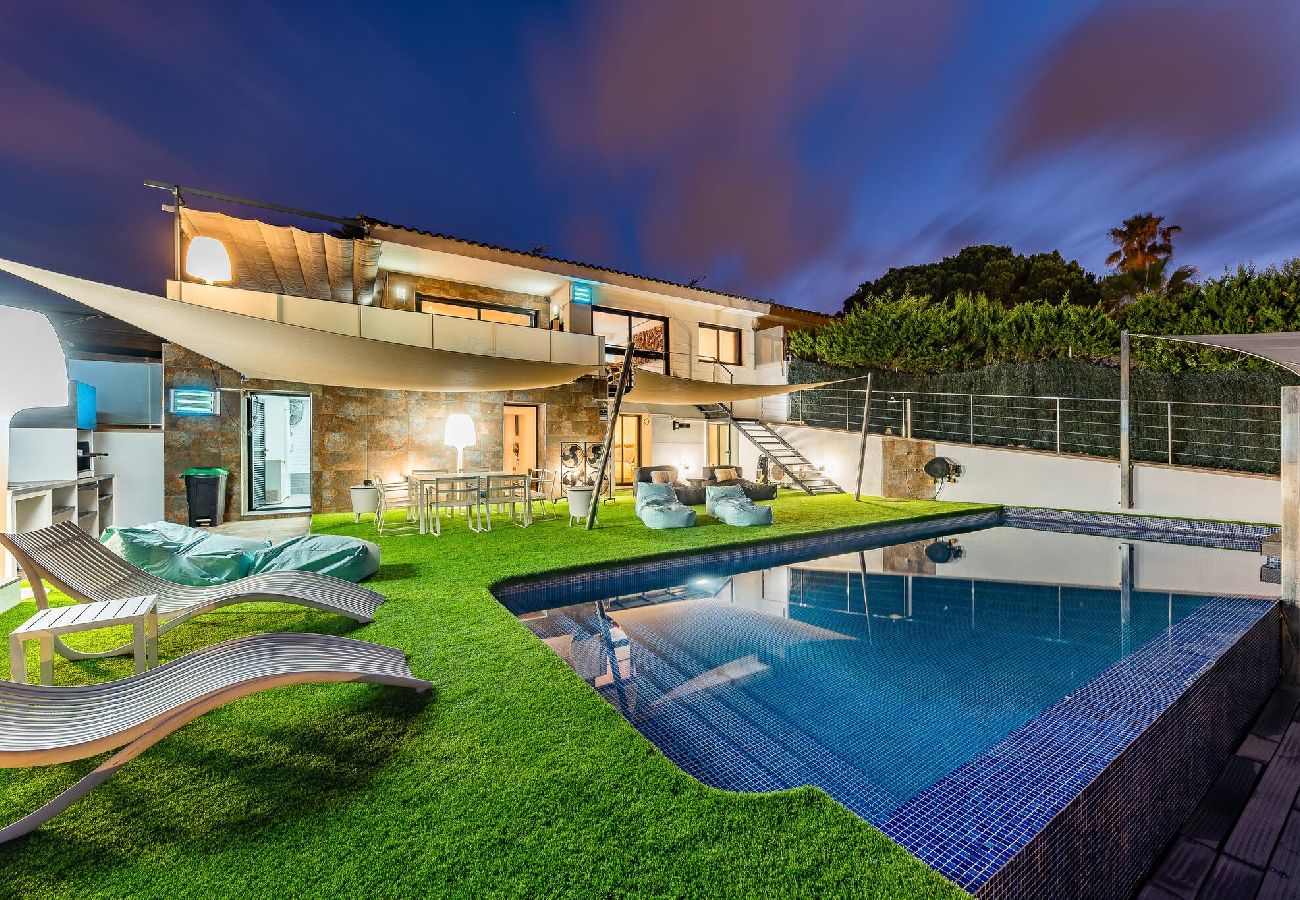 Huis in Torrevieja - Villa Favorita