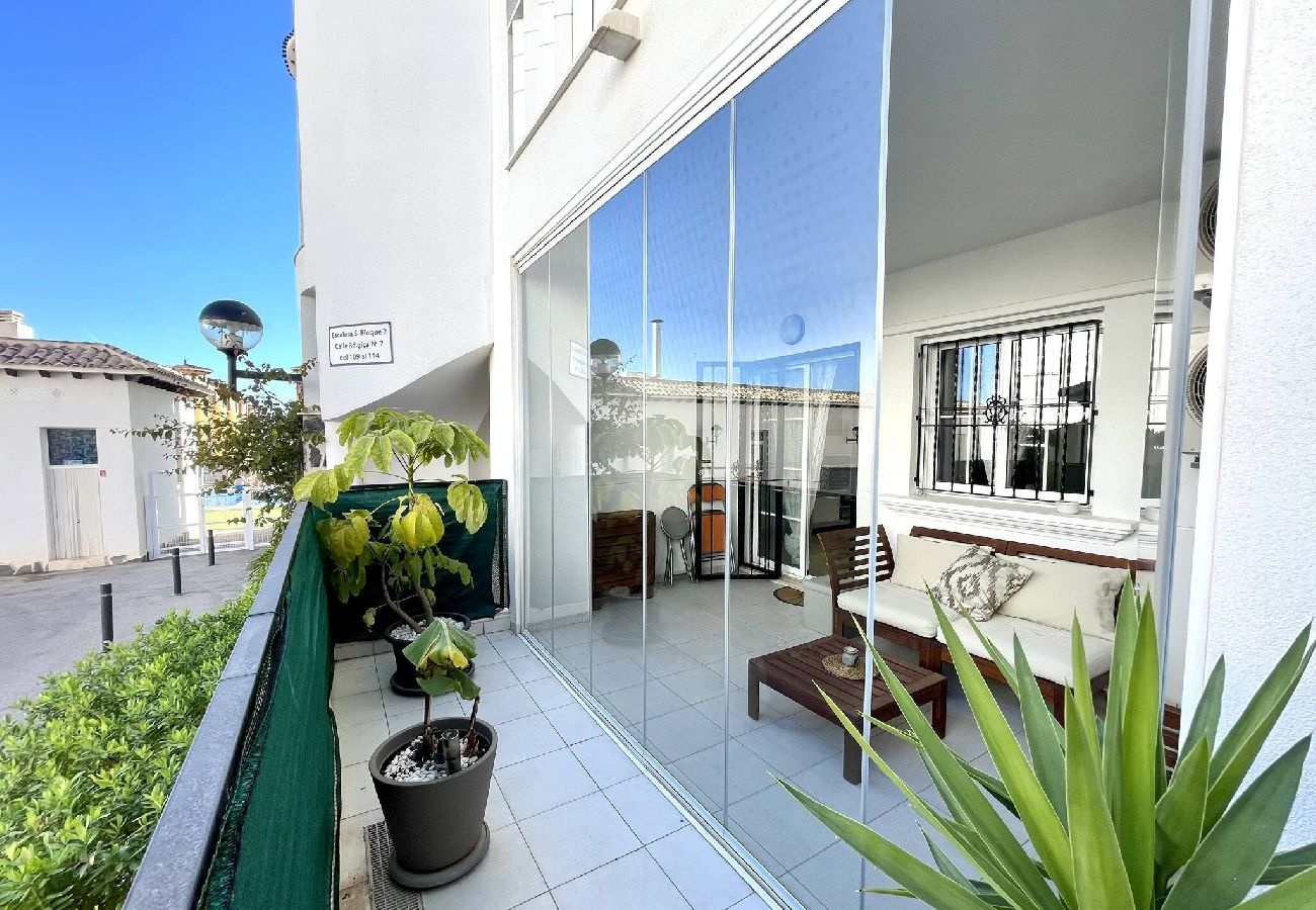 Appartement in Elche - Playa del Pinet 2