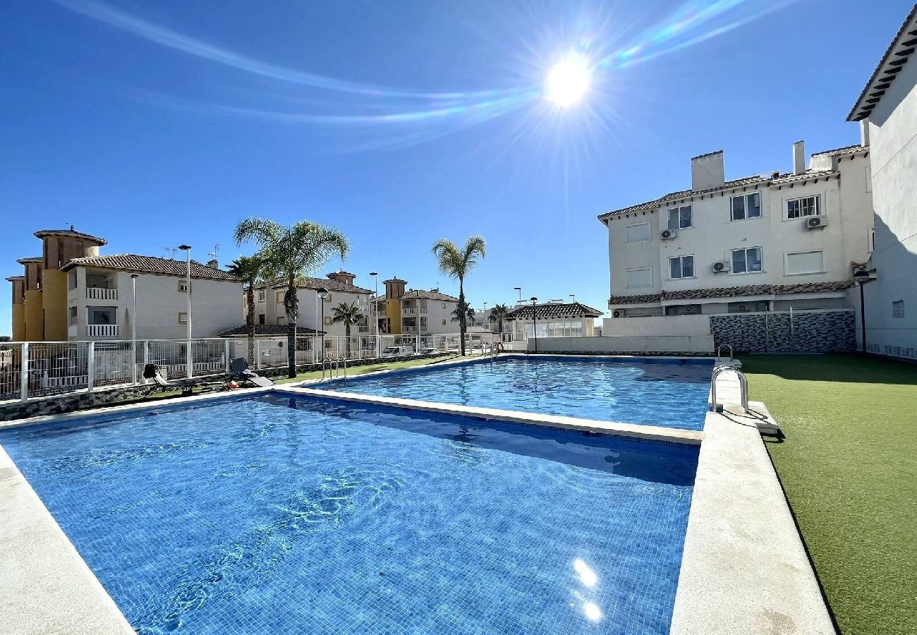 Appartement in Elche - Playa del Pinet 2