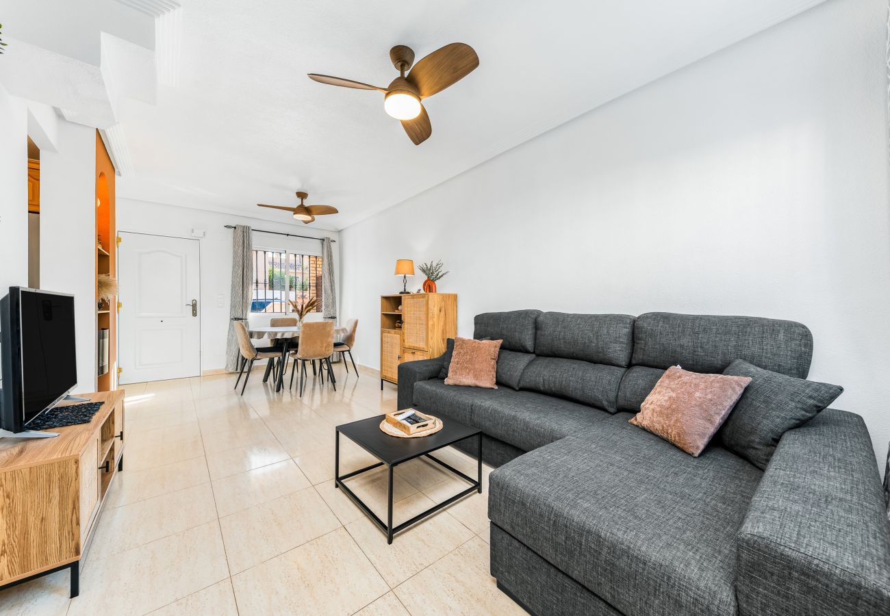 Appartement in Orihuela Costa - 🅃 Rosé Sunrise
