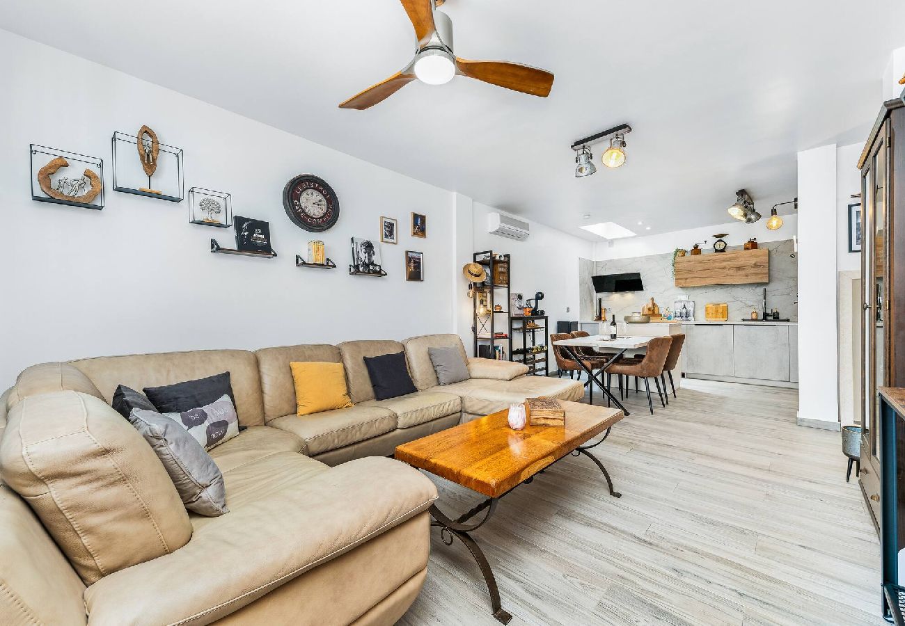 Huis in Alicante - 🅃 Casa Nora Sunrise