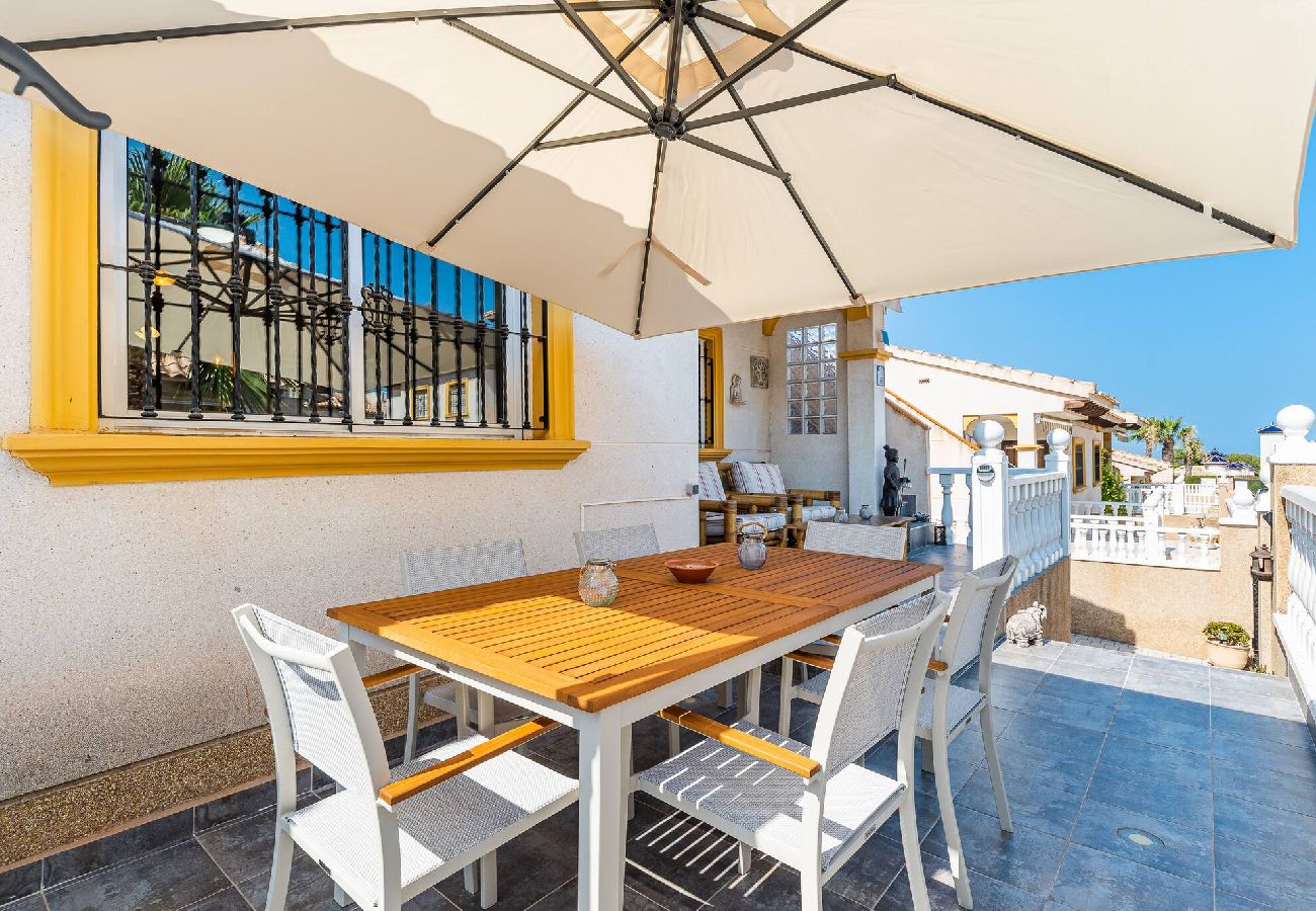 Huis in Alicante - 🅃 Casa Nora Sunrise