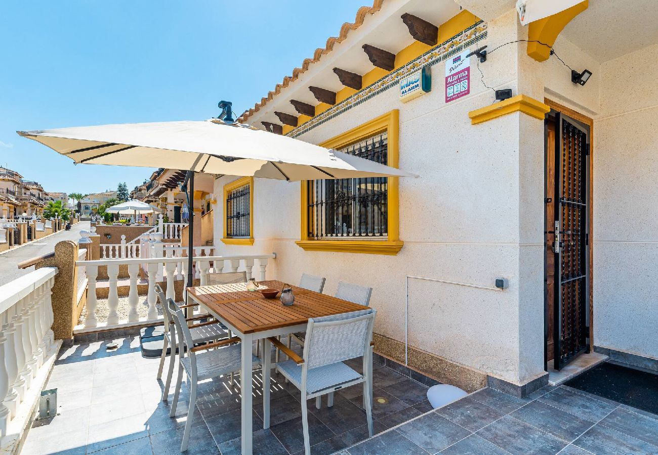 Huis in Alicante - 🅃 Casa Nora Sunrise