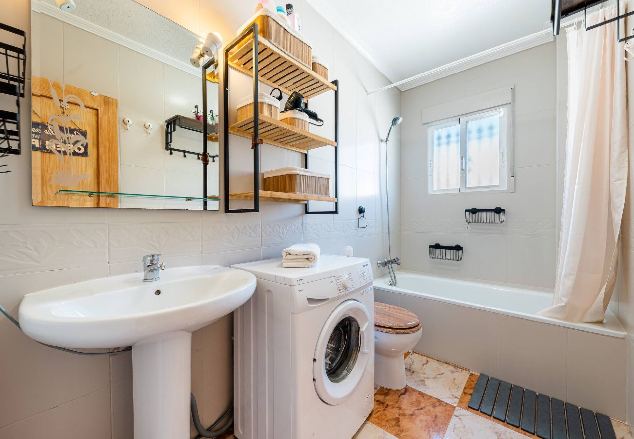 Huis in Alicante - 🅃 Casa Nora Sunrise