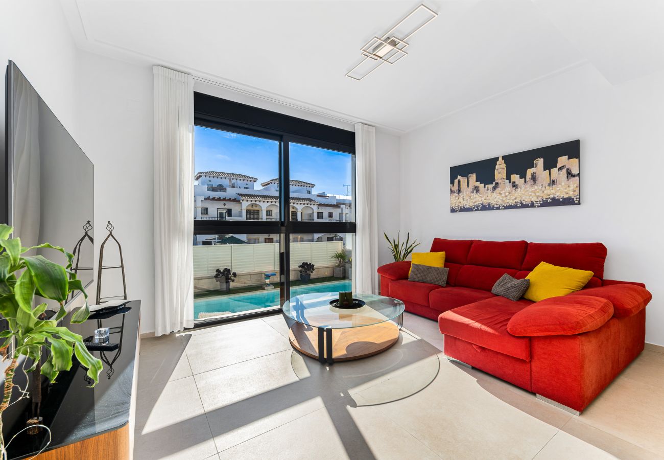 Huis in Orihuela Costa - 🅃 Villa Vera
