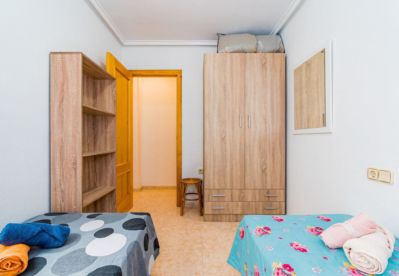 Appartement in Torrevieja - Apartamento Playa Capitán