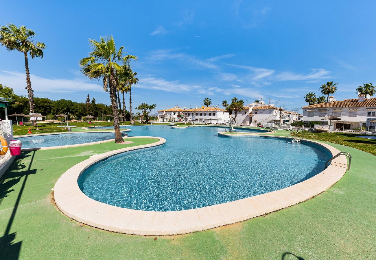 Apartament w Torrevieja - 🅃 Lago Jardín 98 - Bungalow