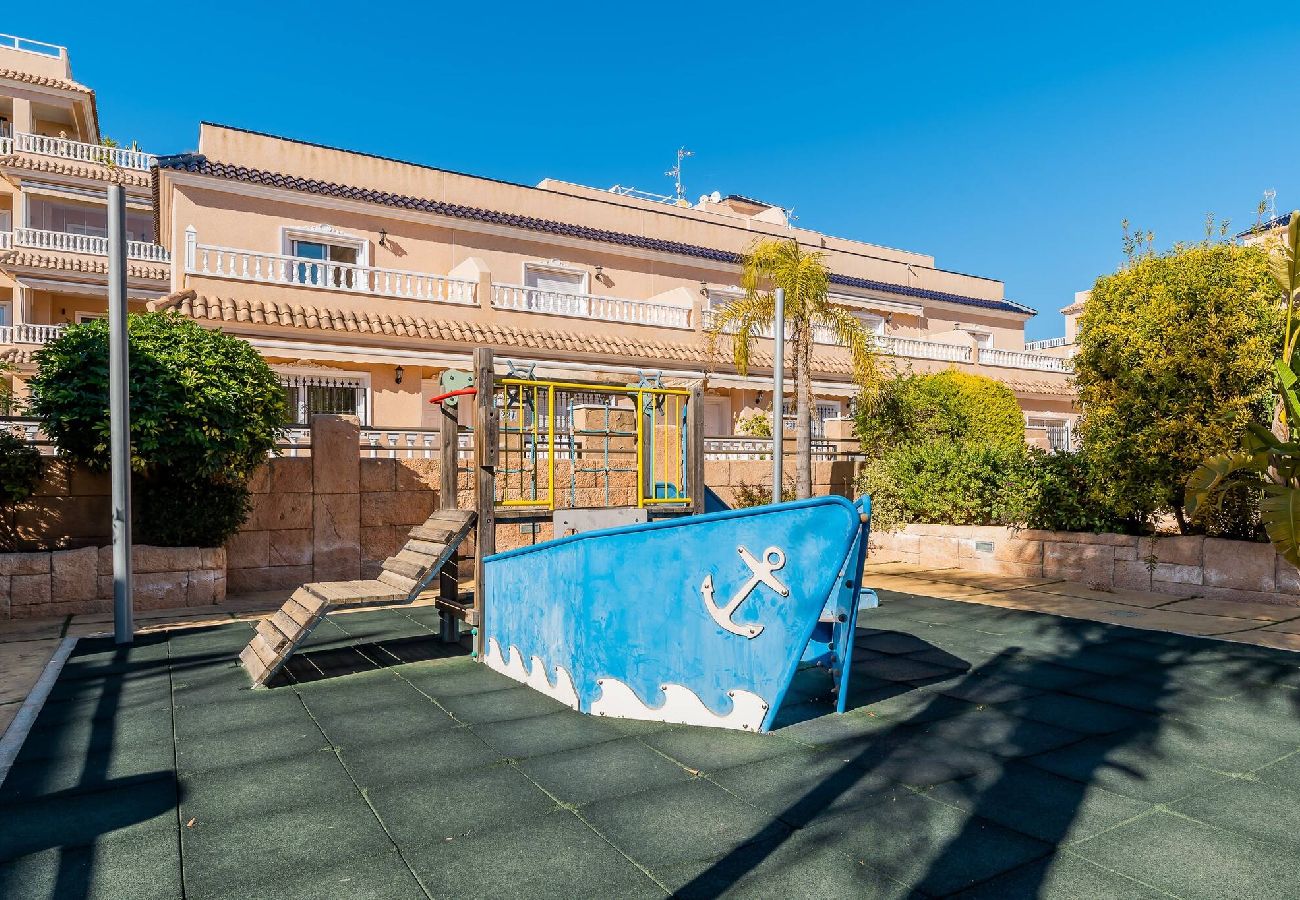 Dom w Orihuela - z.- La Zenia - Bungalow
