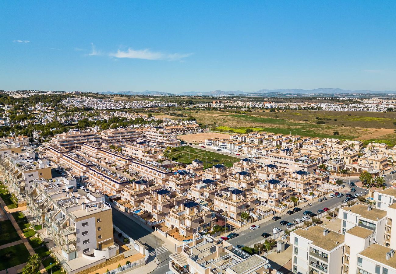 Dom w Orihuela - z.- La Zenia - Bungalow
