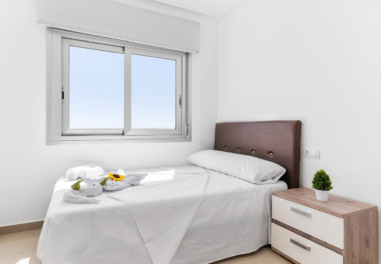 Apartament w Los Montesinos - Aparthotel Laguna Rosa 1B