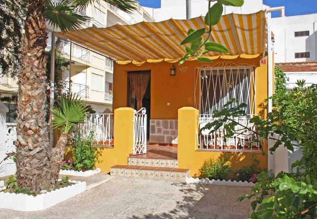 Dom w Torrevieja - Casa Galisa