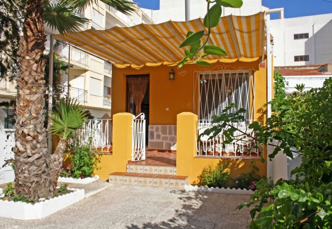 Dom w Torrevieja - Casa Galisa